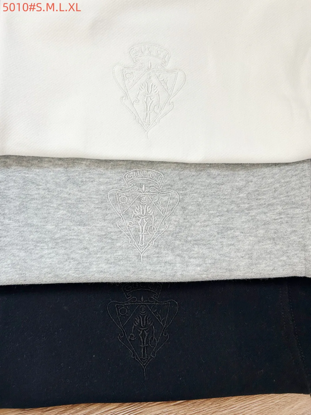 Women's Sweatshirts And Hoodies GUCCI 18263444