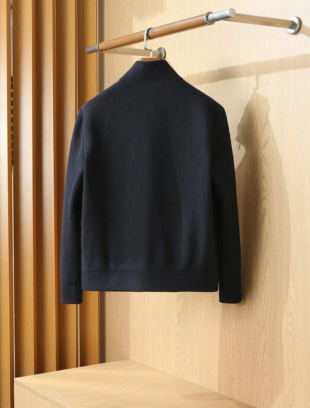 Men's Jackets And Down Jackets MONCLER 18369153