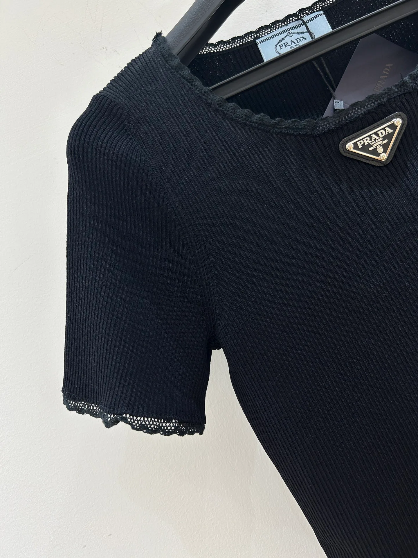 Women's T-Shirts PRADA 18097289