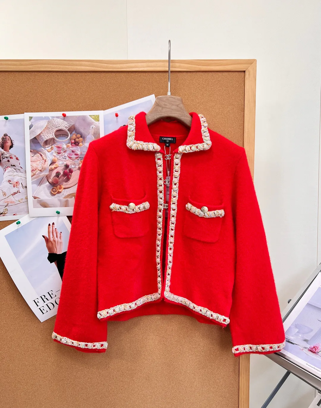 Women's Jumpers And Sweaters CHANEL 18308122