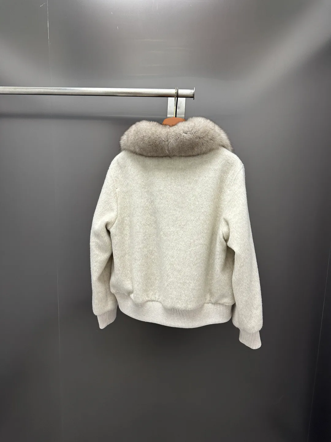Women's Jackets And Down Jackets LORO PIANA 18226697