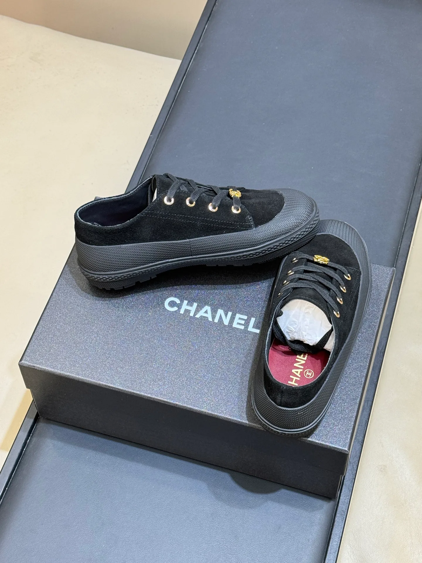 Women's Sneakers CHANEL 18072998