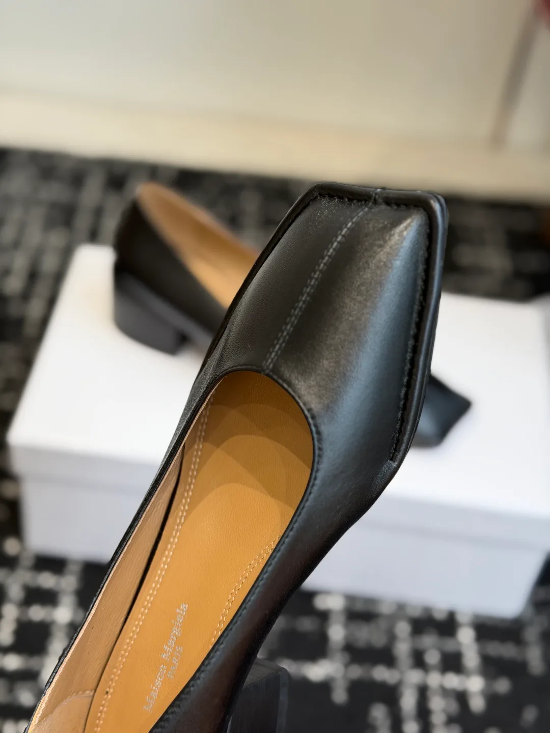 Women's Heels MAISON MARGIELA 18034885
