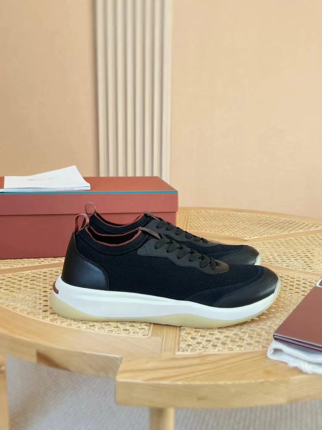 Men's Sneakers LORO PIANA 18382793