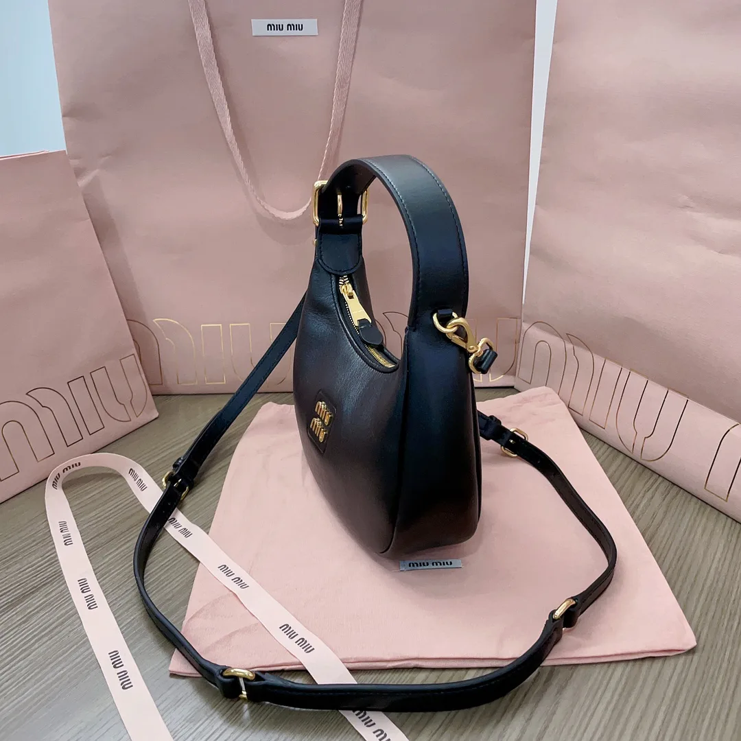 Women's Classic Handbags MIU MIU 18323212