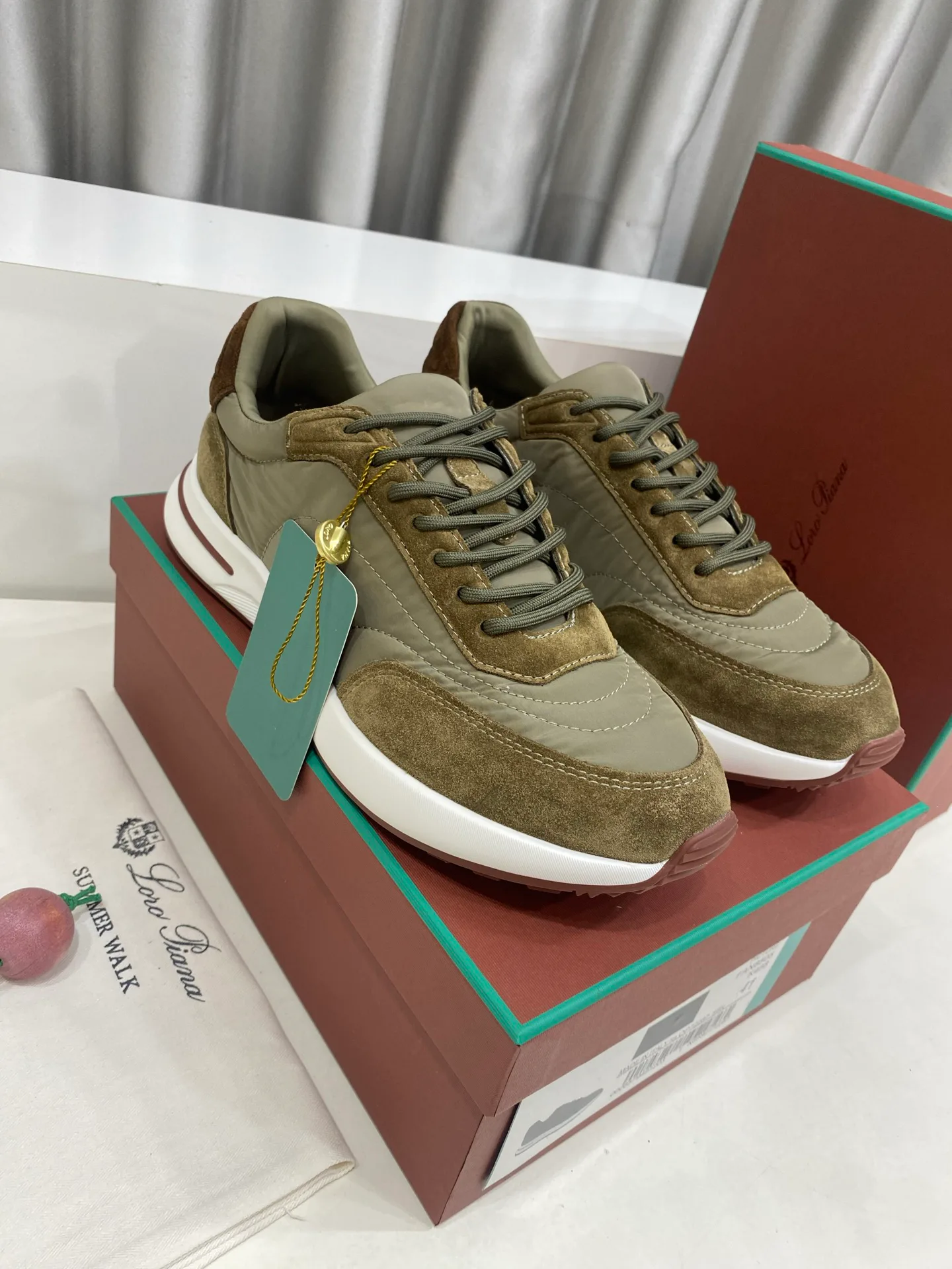 Men's Sneakers LORO PIANA 17485930