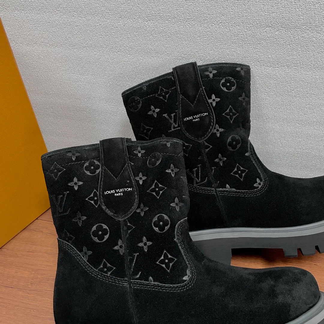 Men's Ankle Boots LOUIS VUITTON 17934631