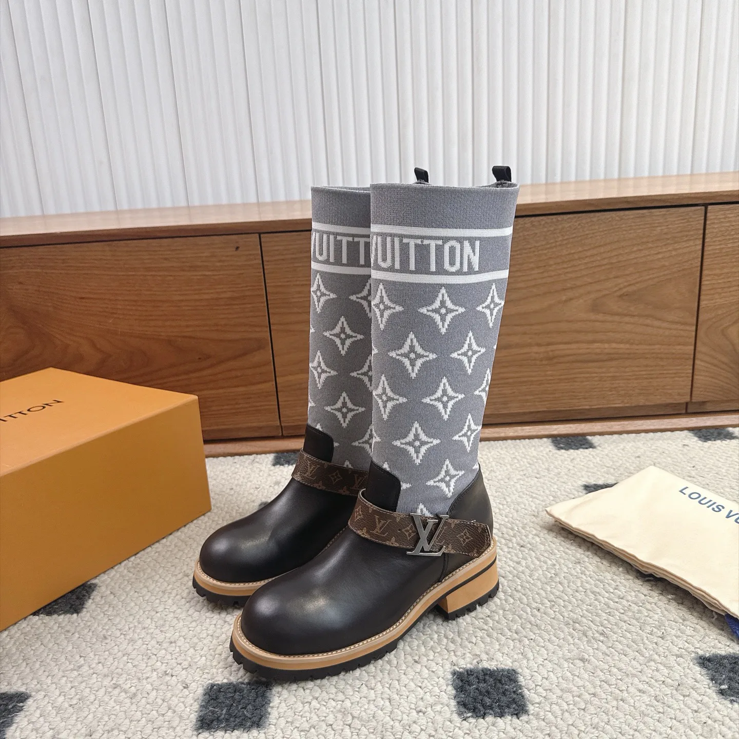 Women's Ankle Boots LOUIS VUITTON 18025505