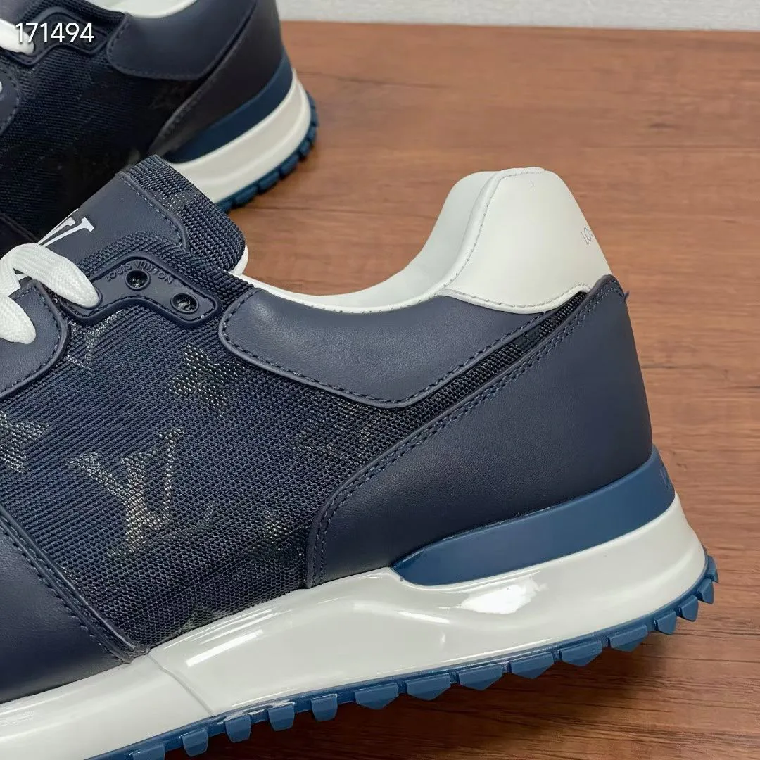 Men's Sneakers LOUIS VUITTON 17689404