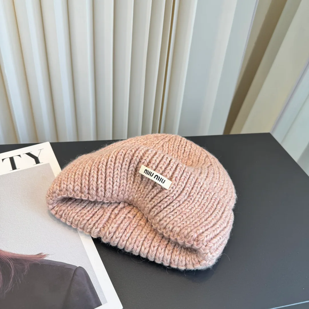 Hats MIU MIU 18198471