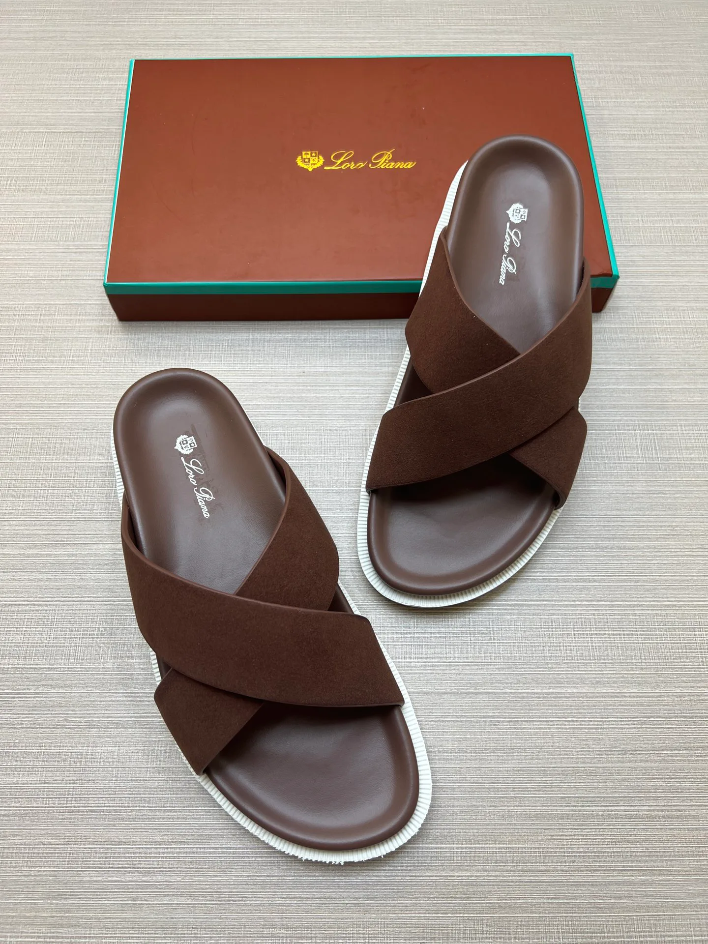 Men's Flip-Flops LORO PIANA 17467071