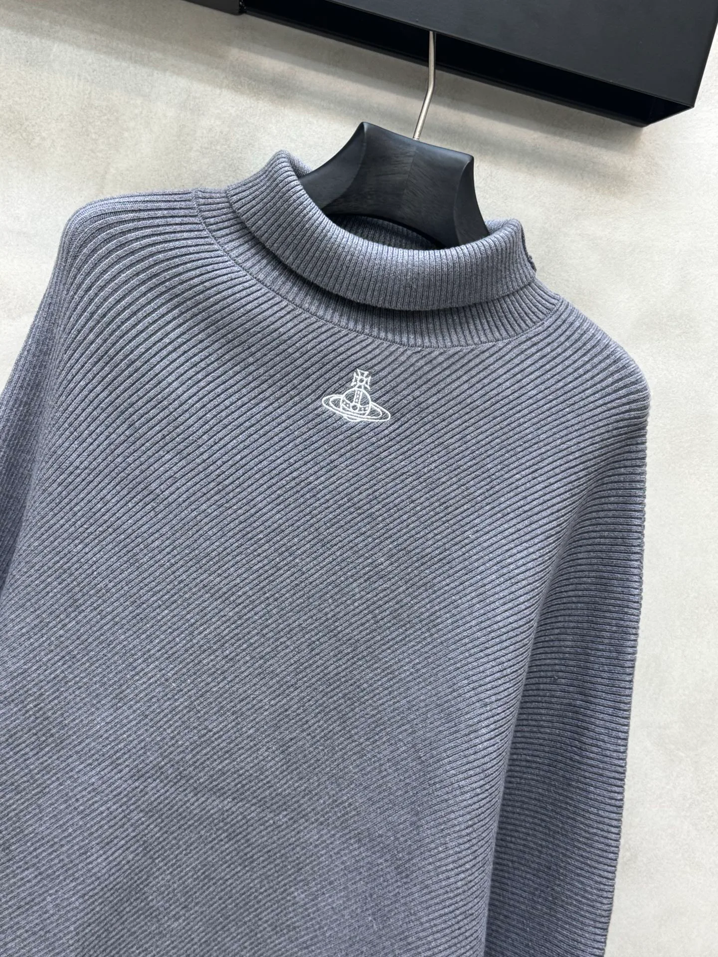 Women's Jumpers And Sweaters VIVIENNE WESTWOOD 18028221