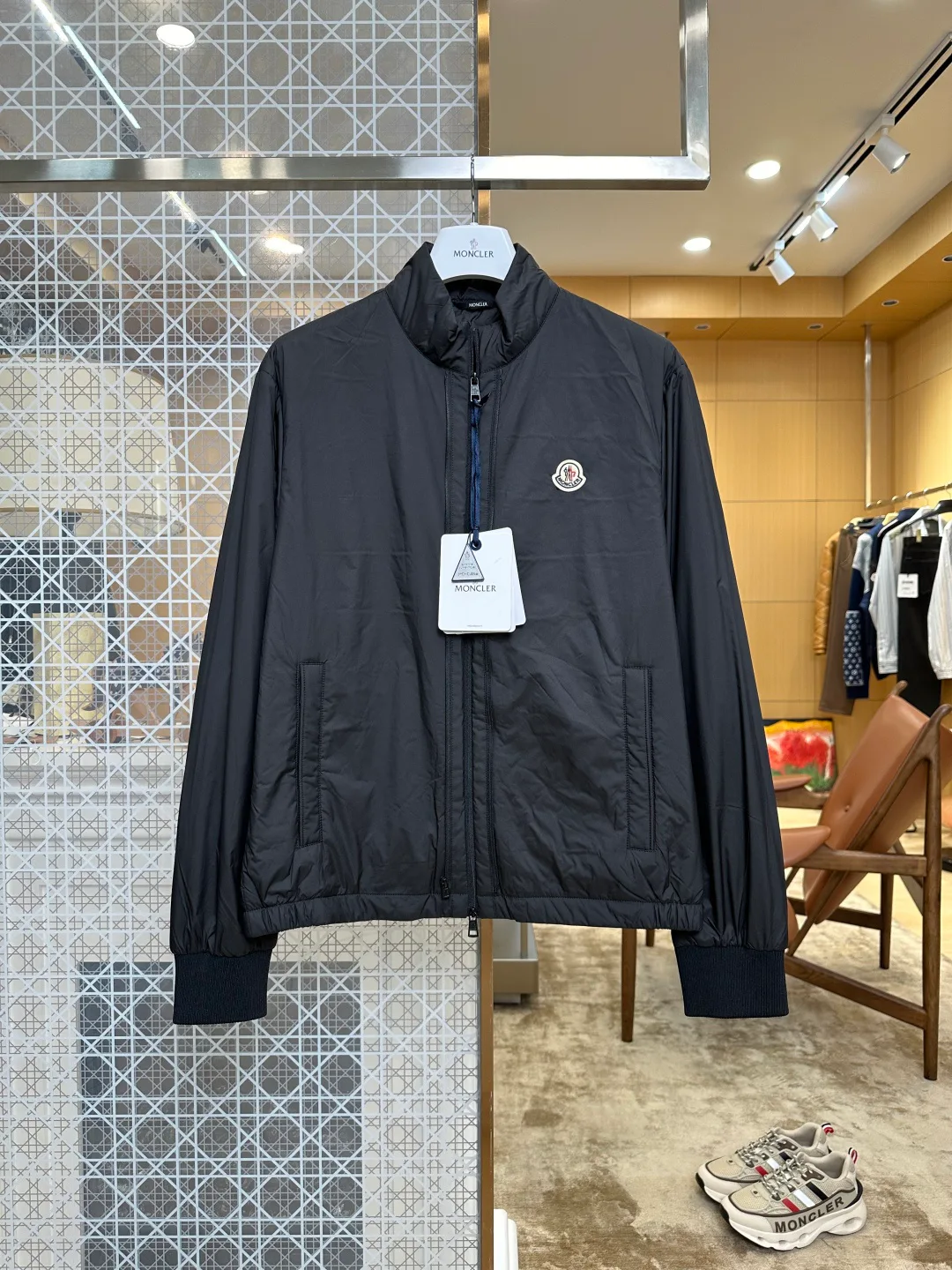 Men's Jackets And Down Jackets MONCLER 18461312