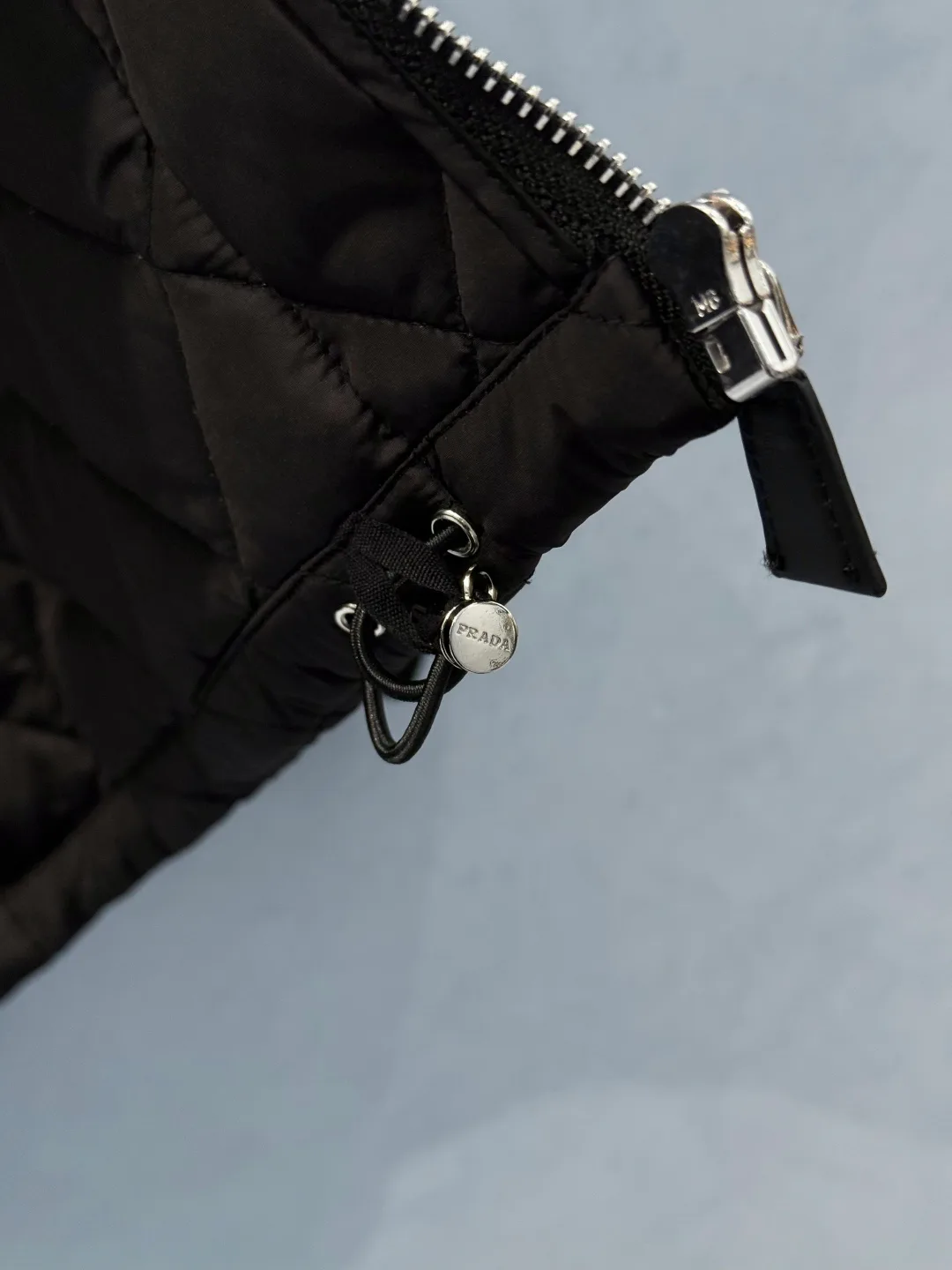 Куртки И Пуховики Женские Prada 18603388