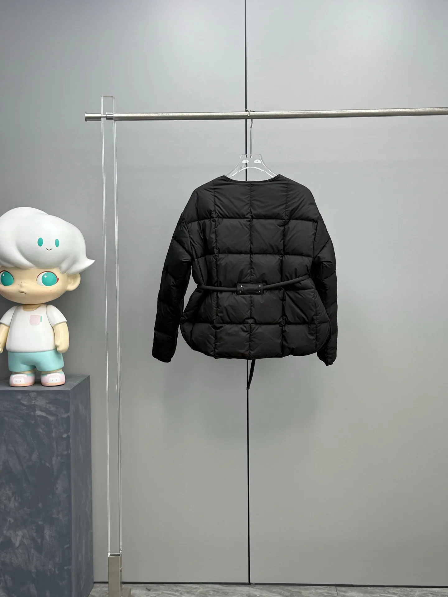 Women's Jackets And Down Jackets MONCLER 17865420
