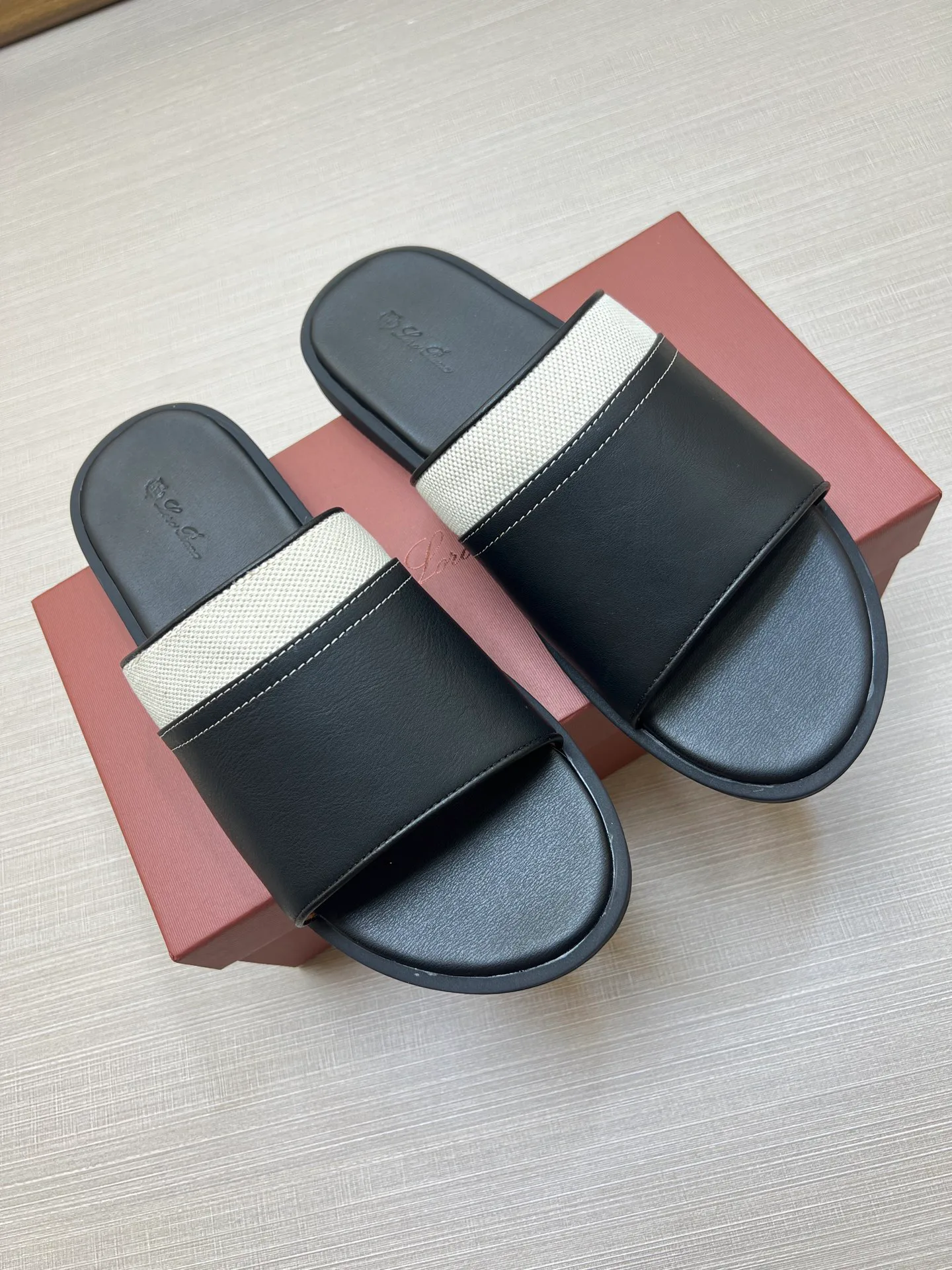 Men's Flip-Flops LORO PIANA 17140365