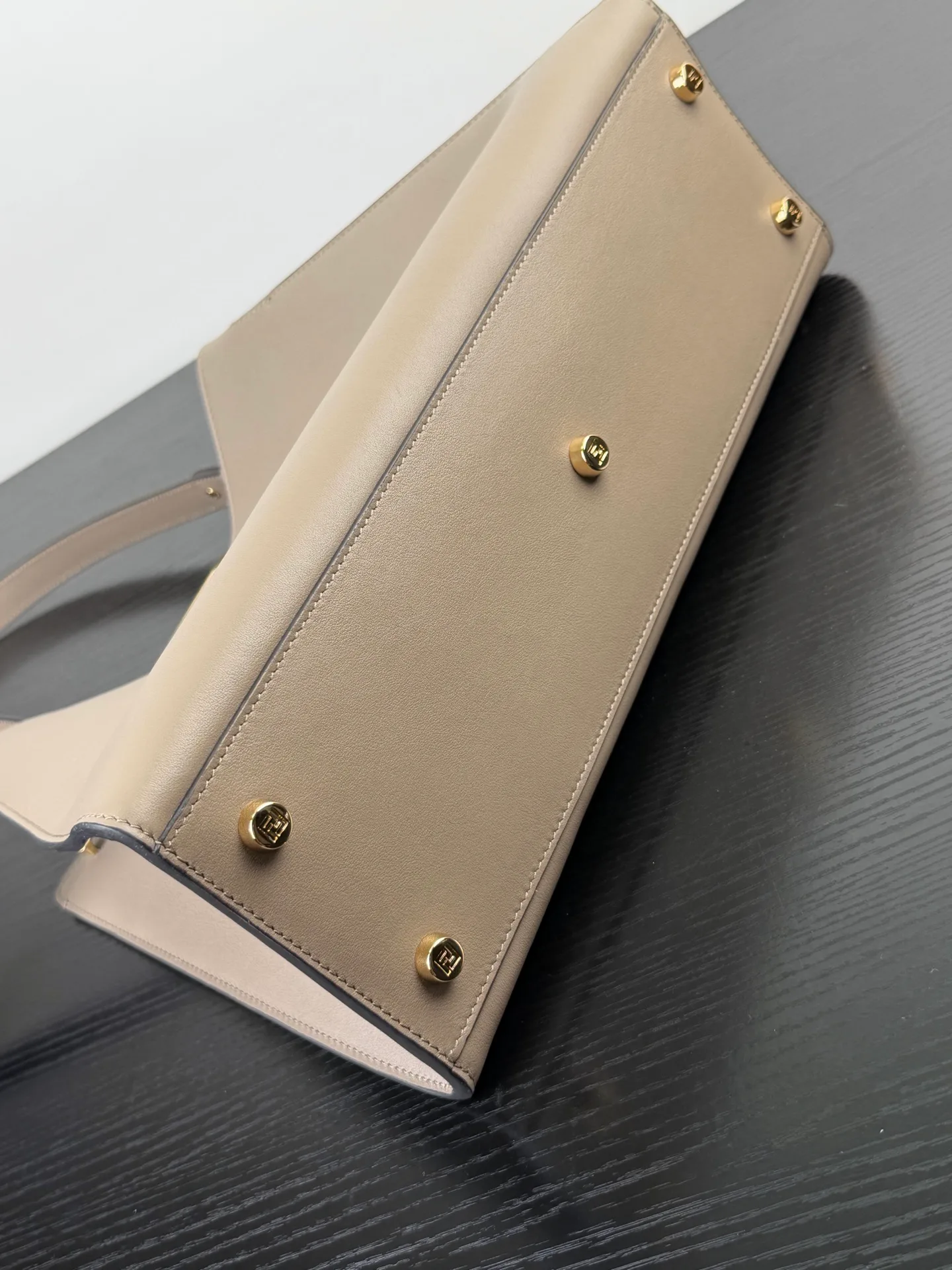 Women's Classic Handbags FENDI 17901907