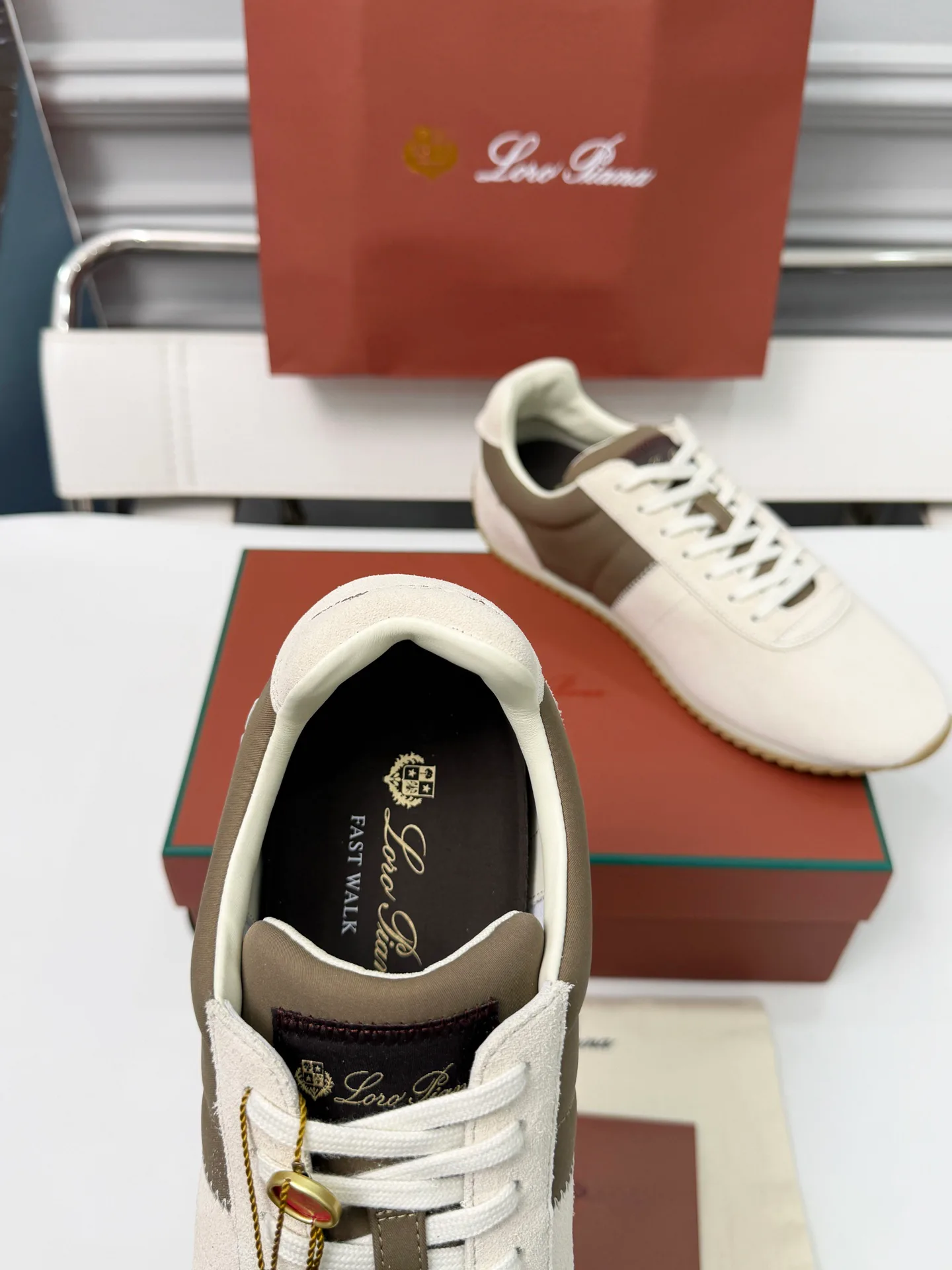 Women's Sneakers LORO PIANA 17467095