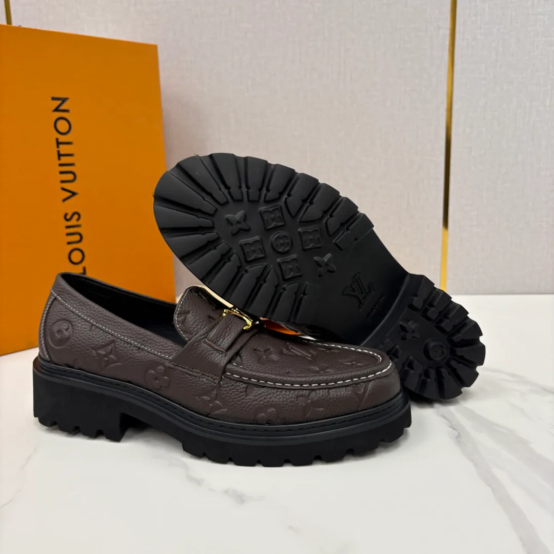 Men's Loafers And Dress Shoes LOUIS VUITTON 17715952