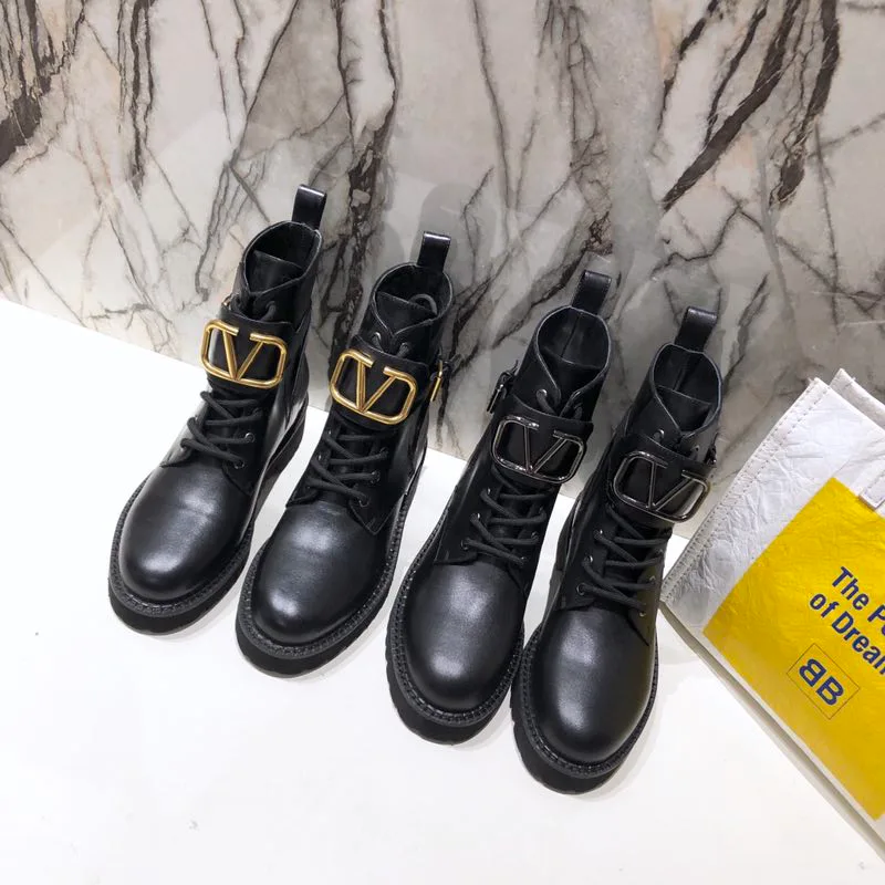 Ботинки Женские Valentino 18616596