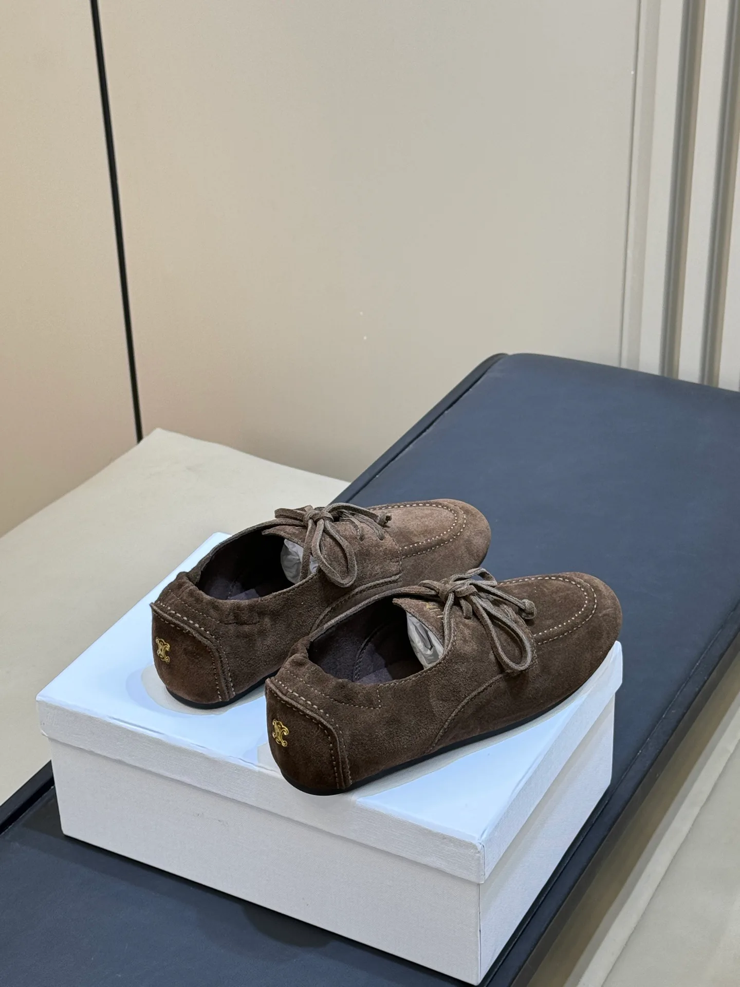 Women's Loafers And Moccasins CELINE 18073385