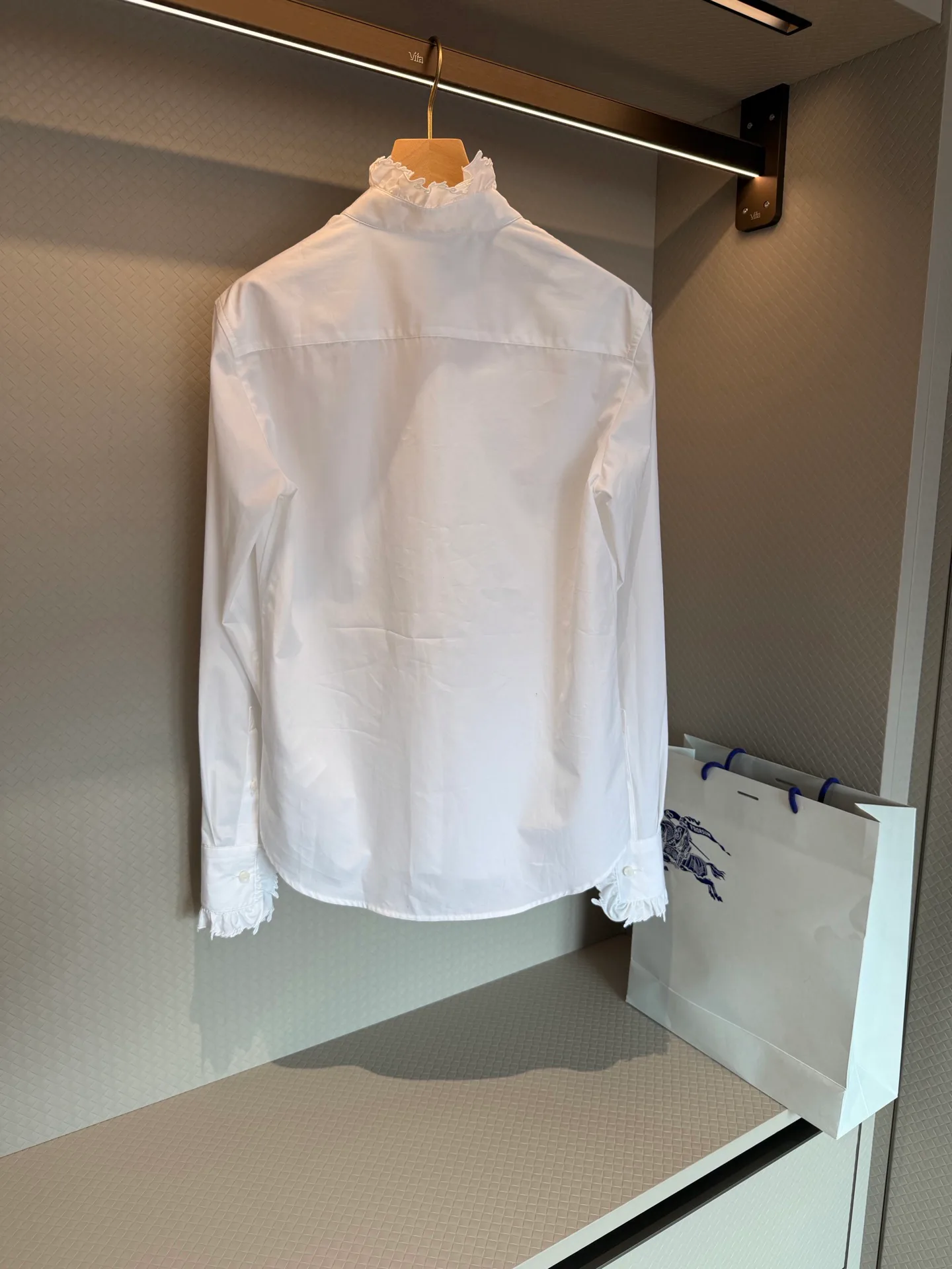 Women's Shirts BURBERRY 18391905