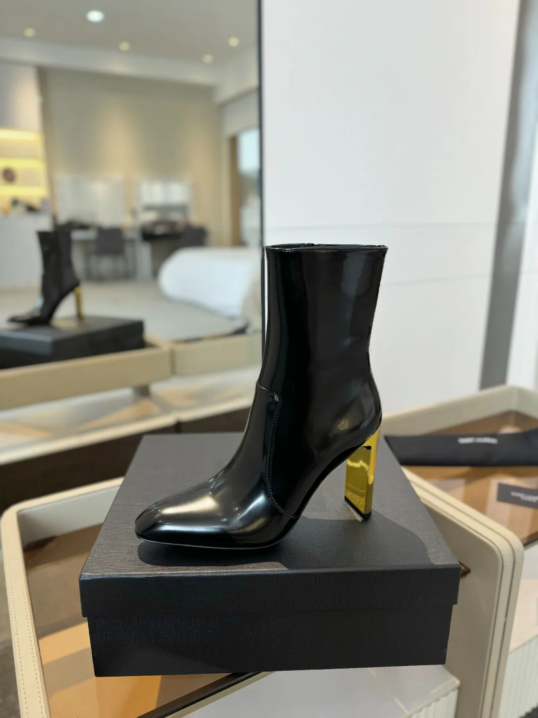 Women's Booties SAINT LAURENT 18247889