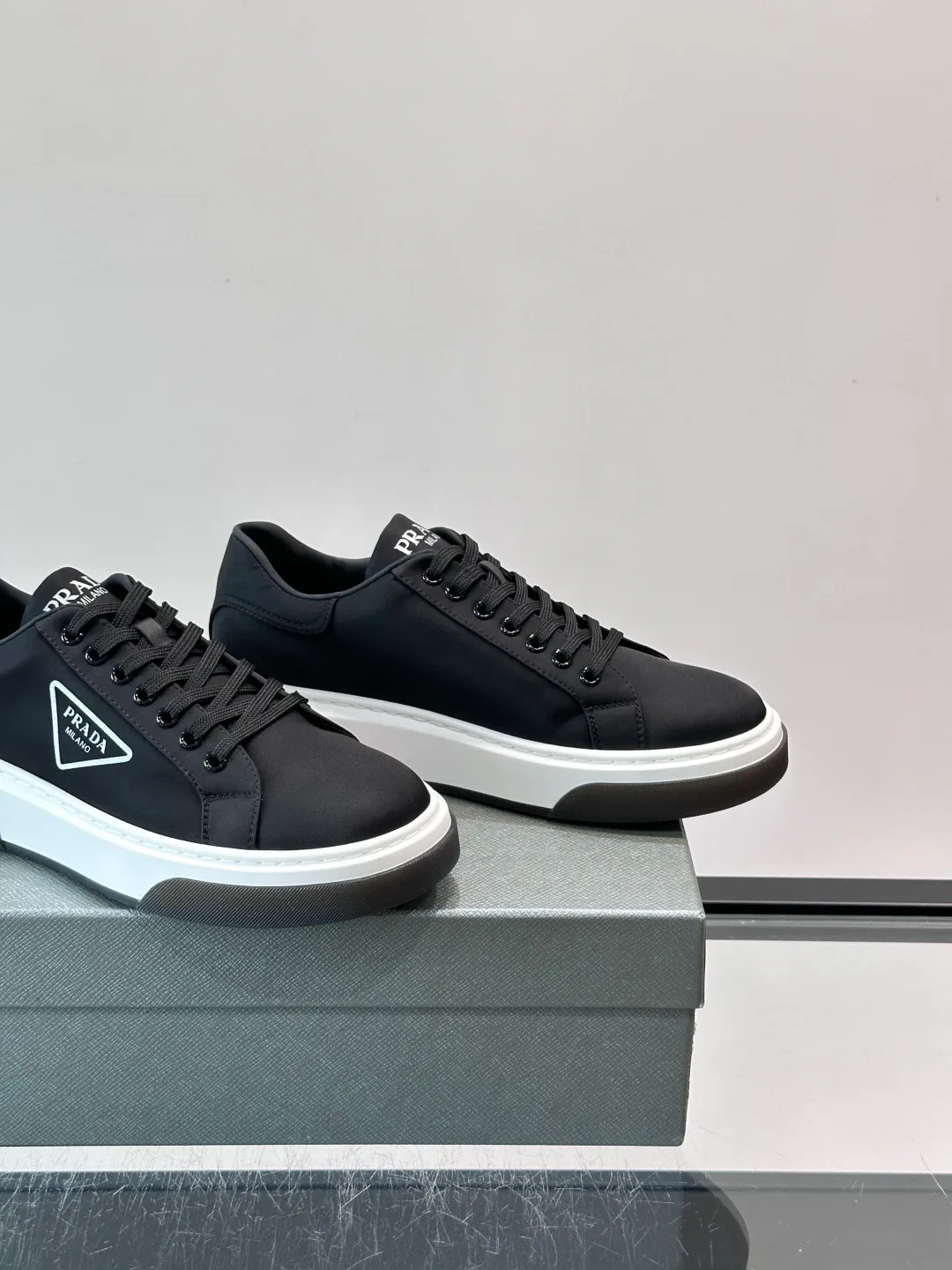 Men's Sneakers PRADA 17913731