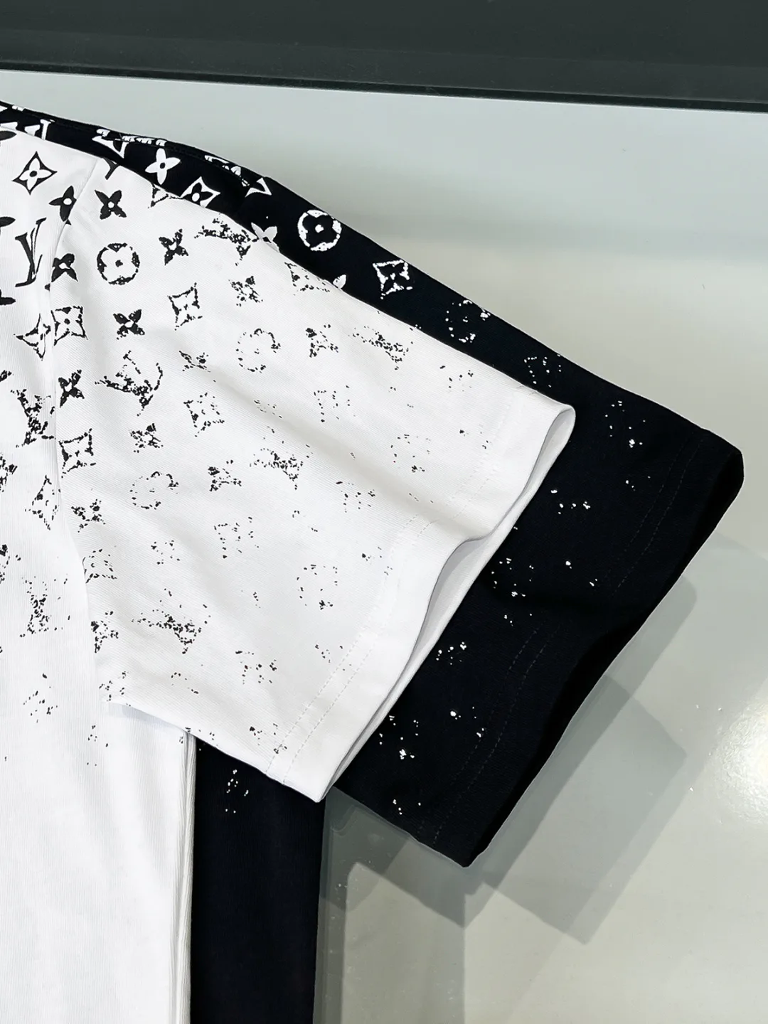 Men's T-Shirts LOUIS VUITTON 18499287