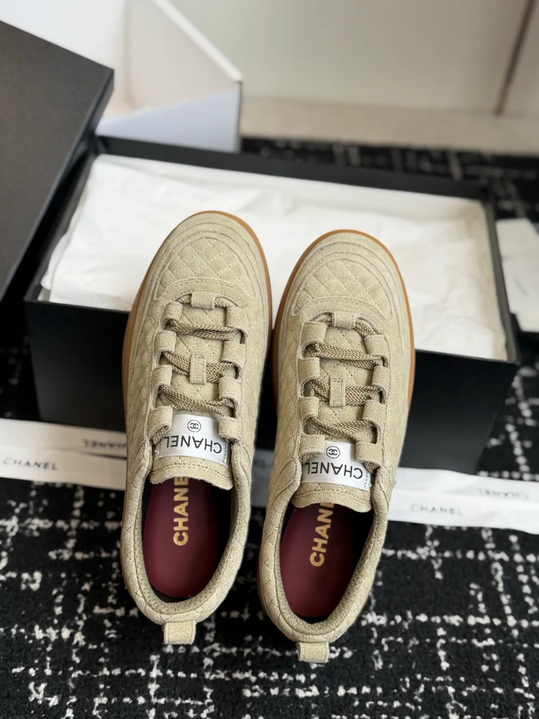Women's Sneakers CHANEL 17740567