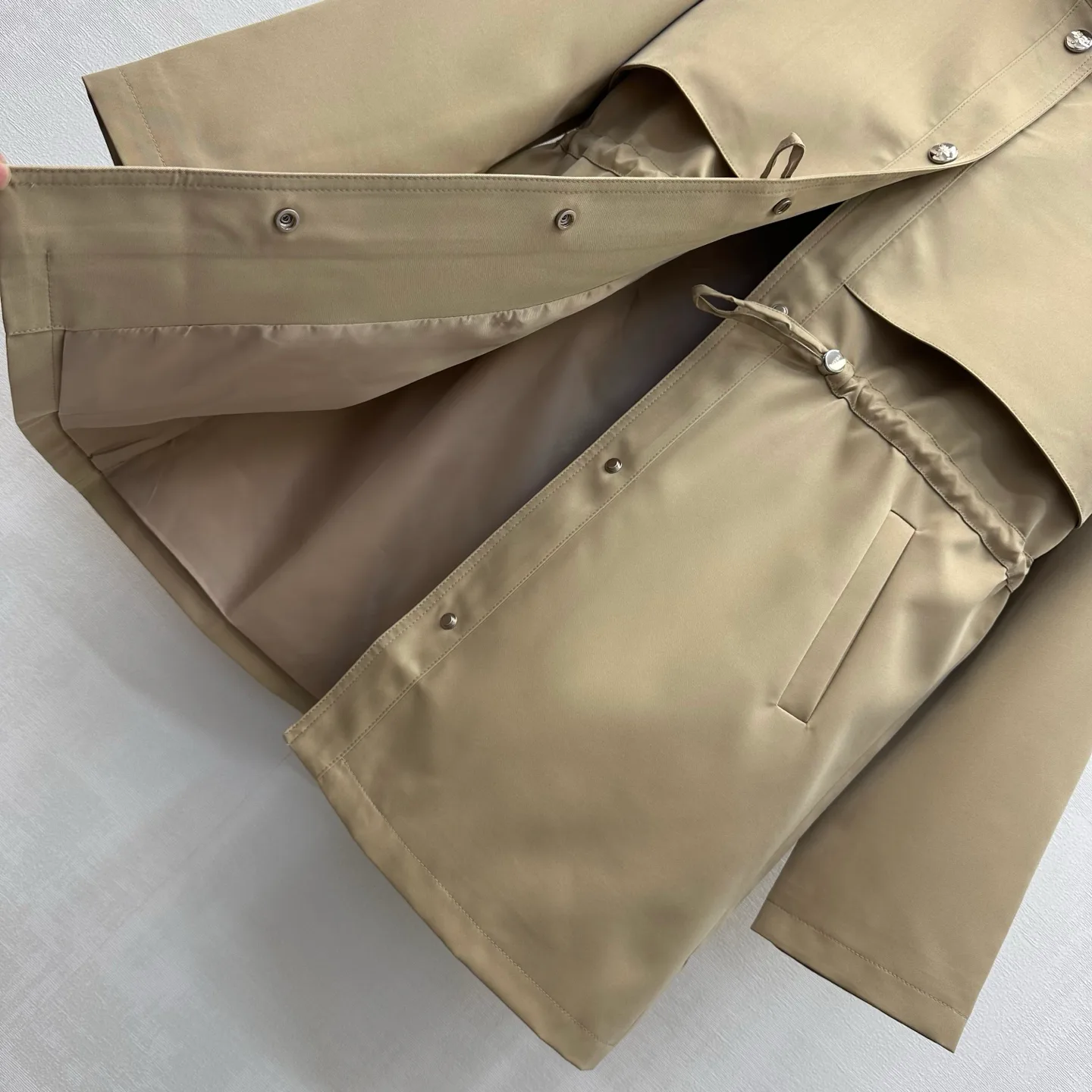 Women's Jackets And Down Jackets PRADA 18432100