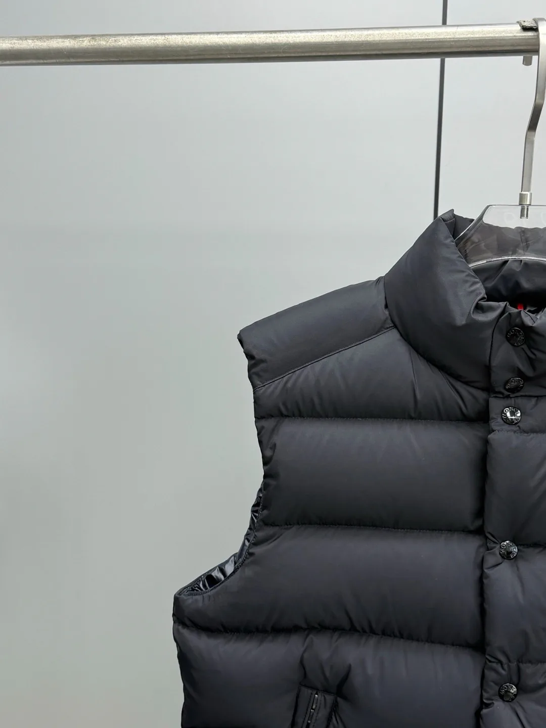 Men's Vests MONCLER 18450504