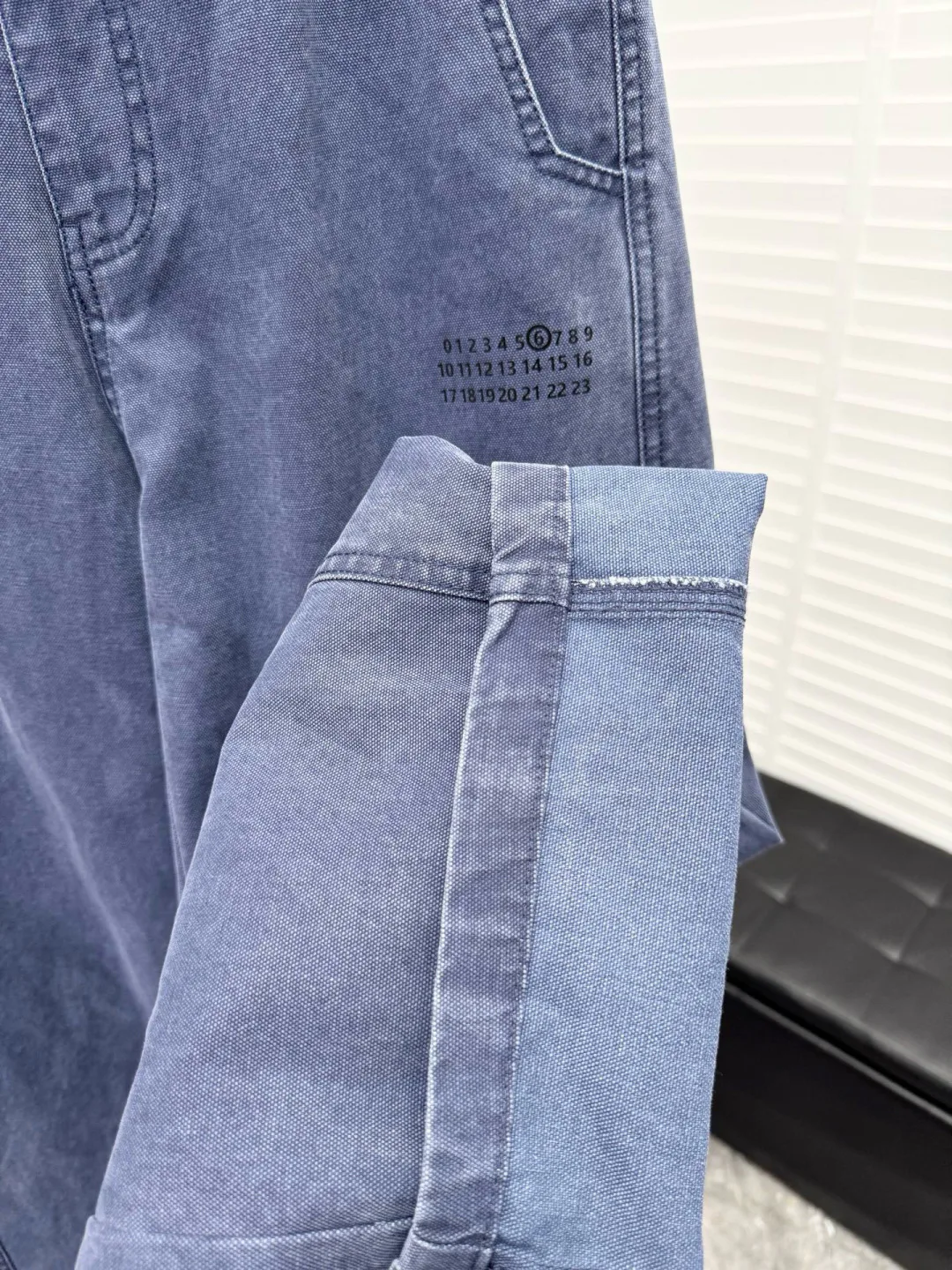 Men's Trousers MAISON MARGIELA 17942112