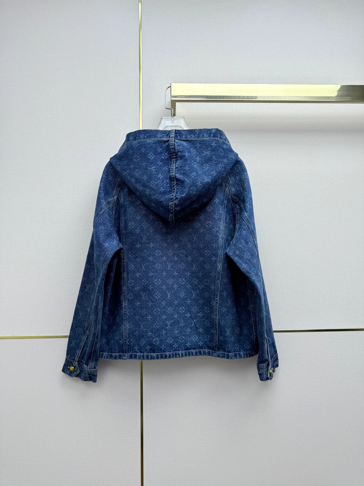 Women's Jackets And Down Jackets LOUIS VUITTON 18348324