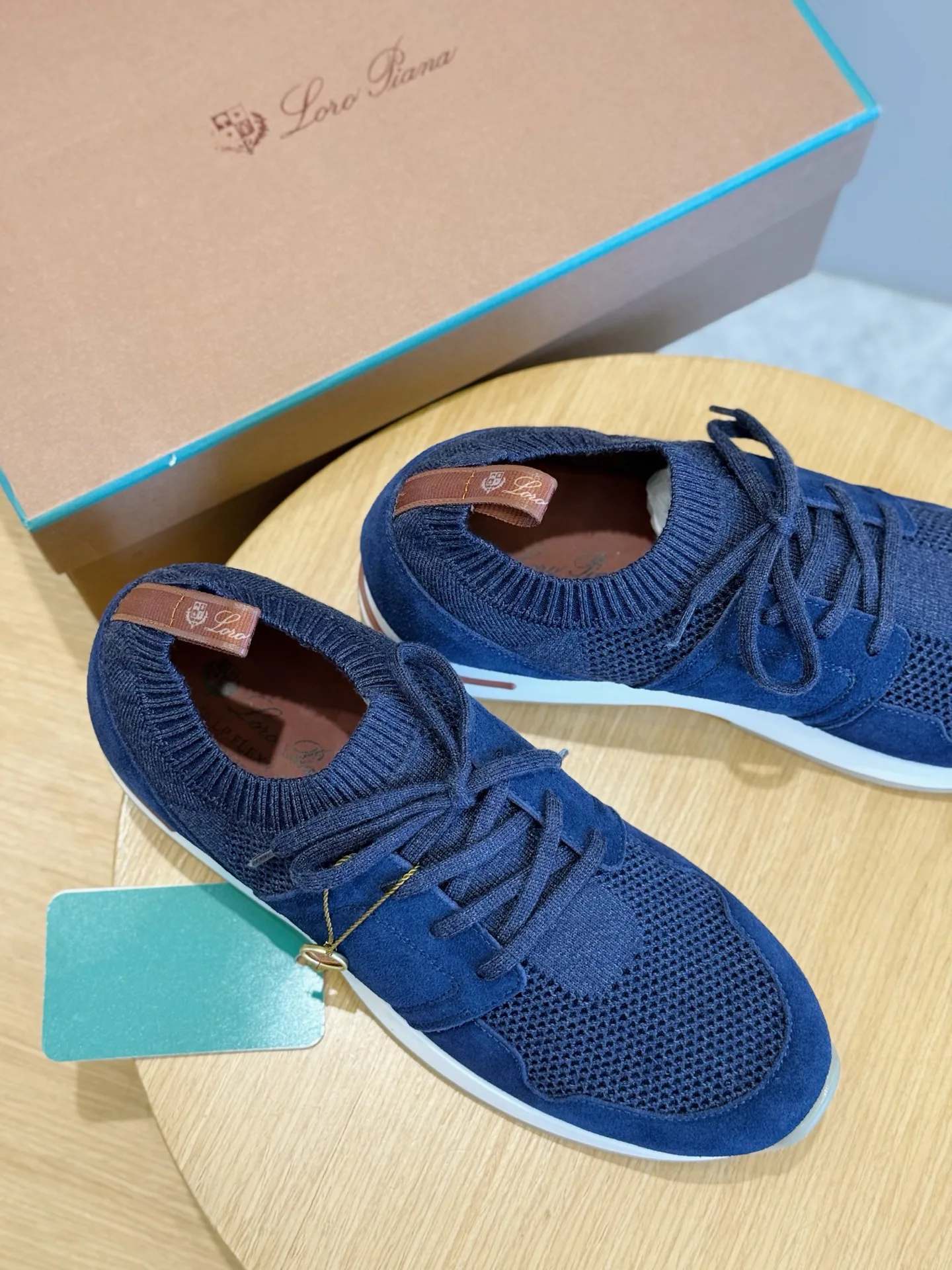 Women's Sneakers LORO PIANA 18380121