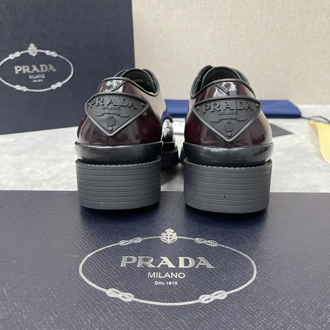 Men's Loafers And Dress Shoes PRADA 18397550