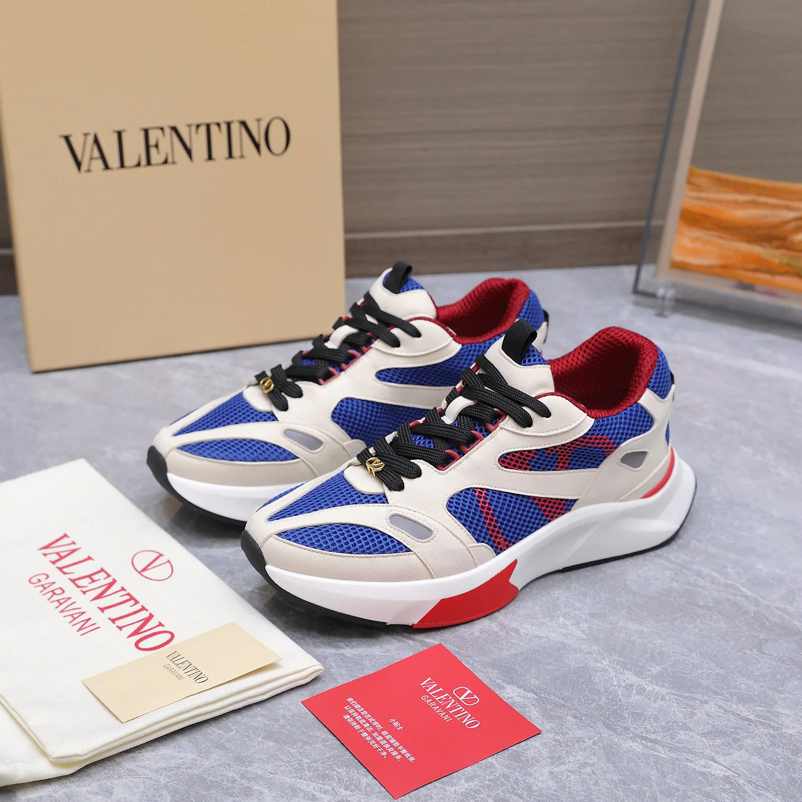 Men's Sneakers VALENTINO 17604592