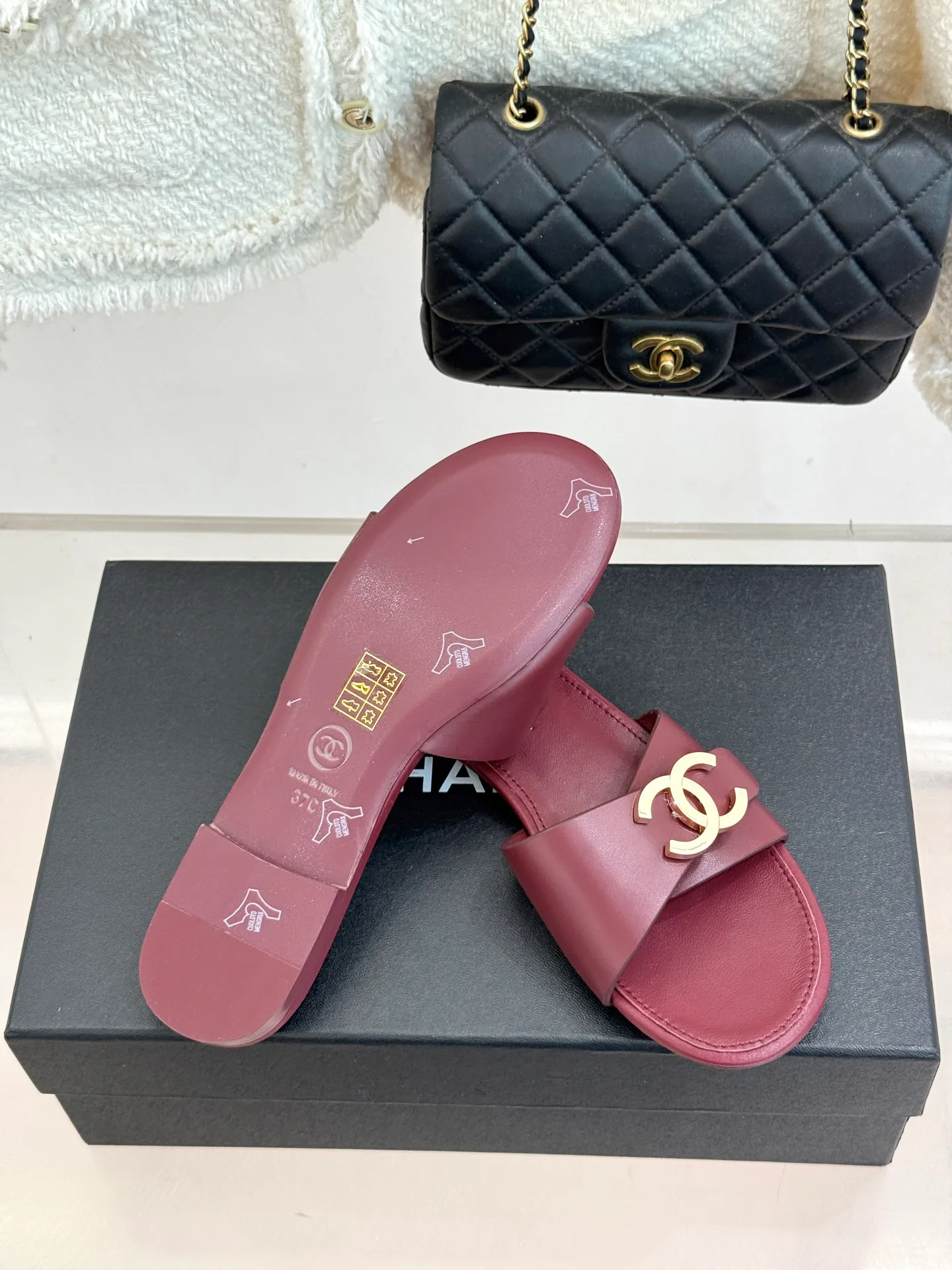 Women's Flip-Flops CHANEL 17699606