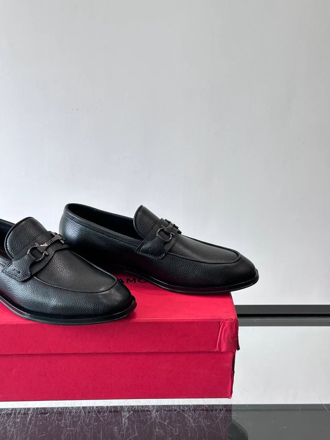 Men's Loafers And Dress Shoes SALVATORE FERRAGAMO 17514638
