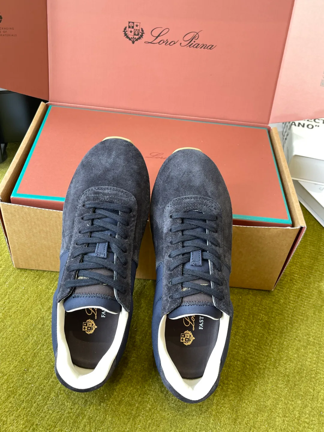 Women's Sneakers LORO PIANA 17424587