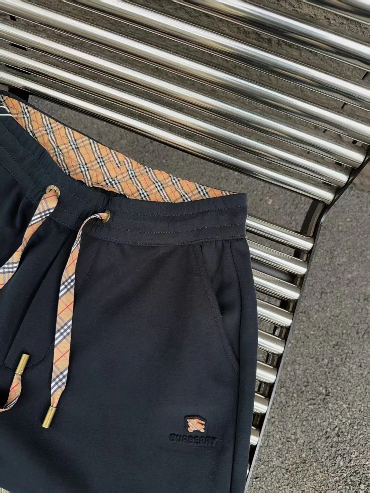Women's Trousers BURBERRY 18178469