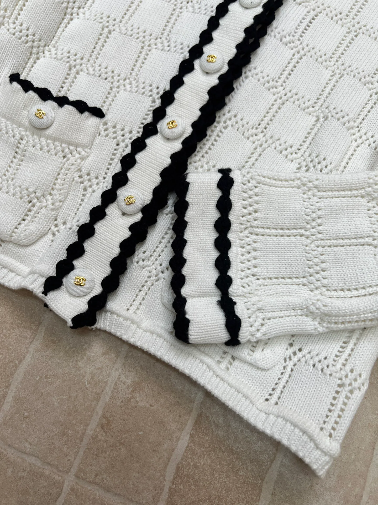 Women's Jumpers And Sweaters CHANEL 18149542