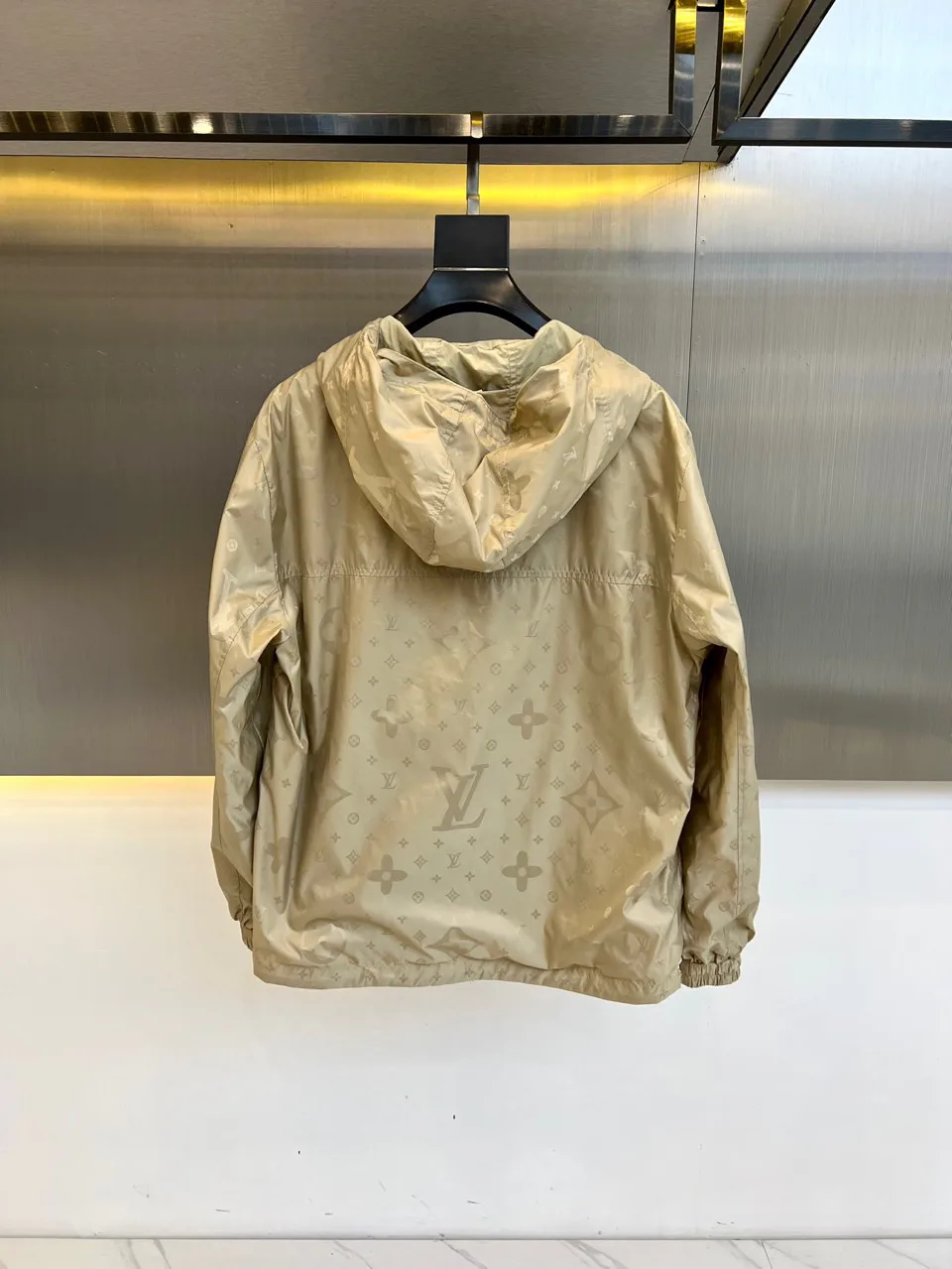 Men's Jackets And Down Jackets LOUIS VUITTON 18416820