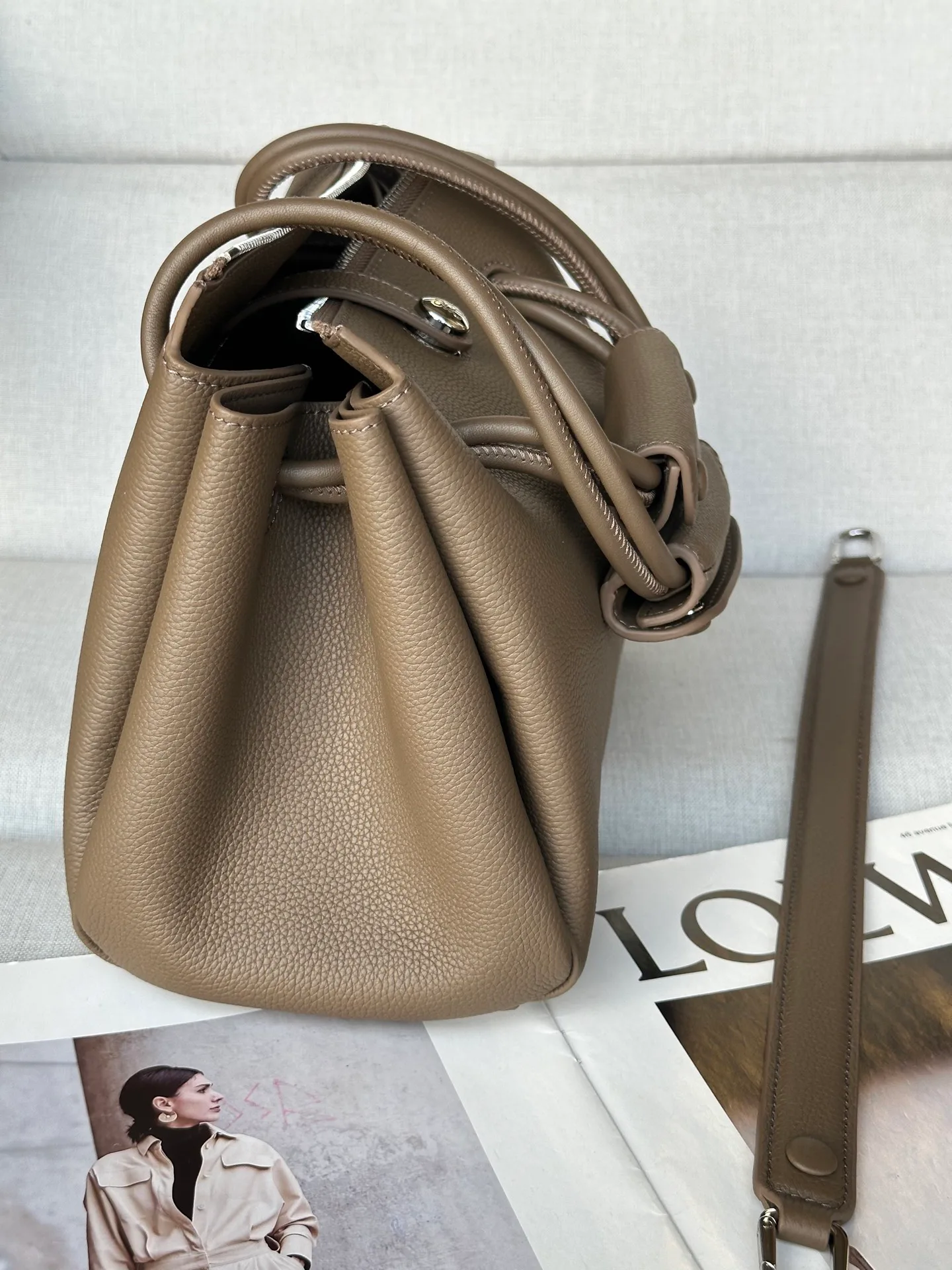 Women's Classic Handbags LOEWE 17551243