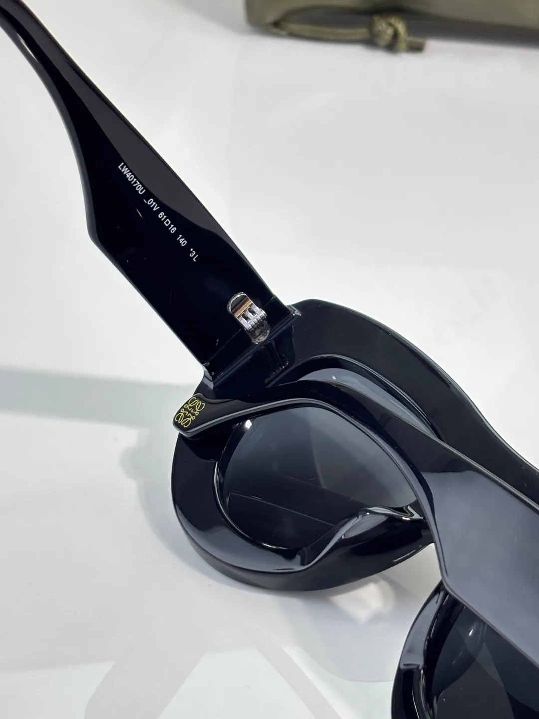 Glasses LOEWE 18059689