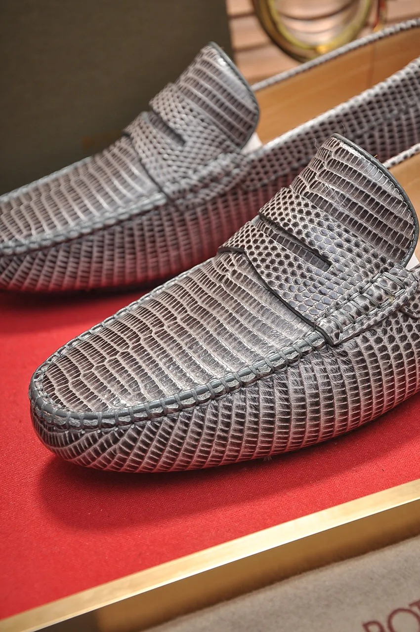 Men's Loafers And Dress Shoes BOTTEGA VENETA 18262200