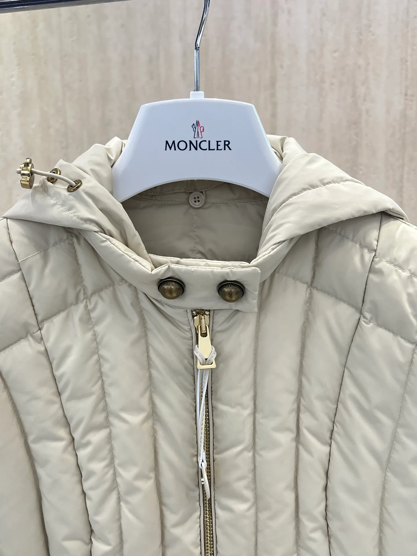 Men's Jackets And Down Jackets MONCLER 18434547