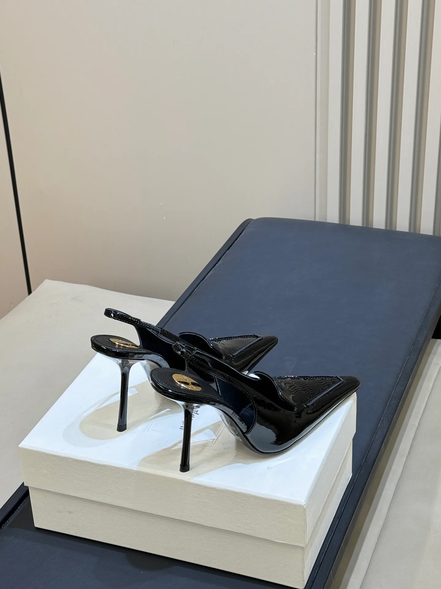 Women's Heels SAINT LAURENT 18073371