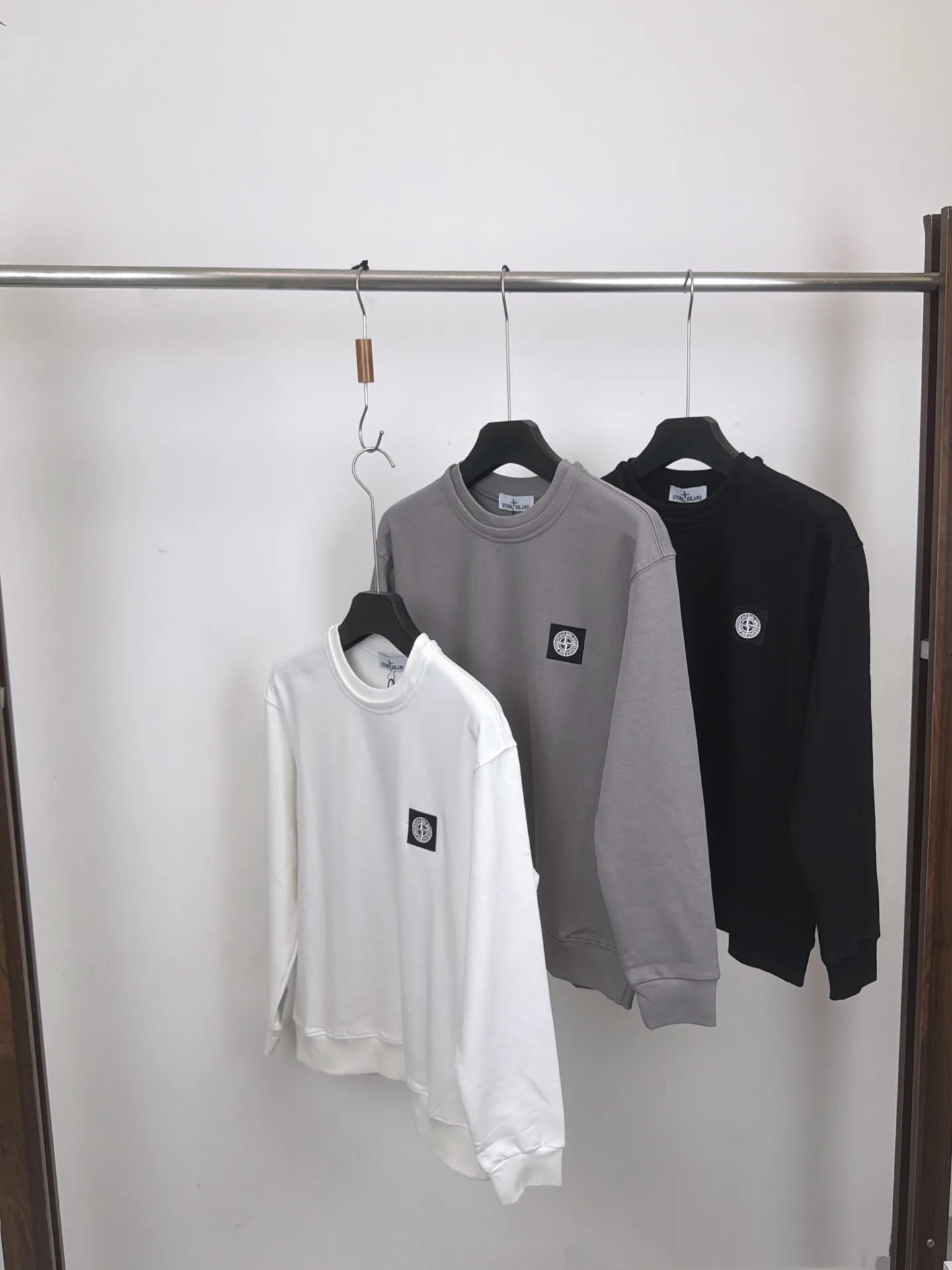 Men's Sweatshirts And Hoodies STONE ISLAND 18002072