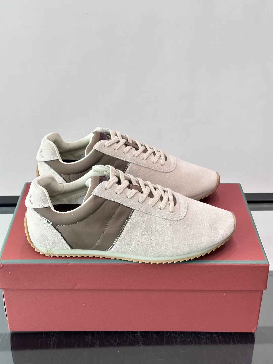 Women's Sneakers LORO PIANA 17447597